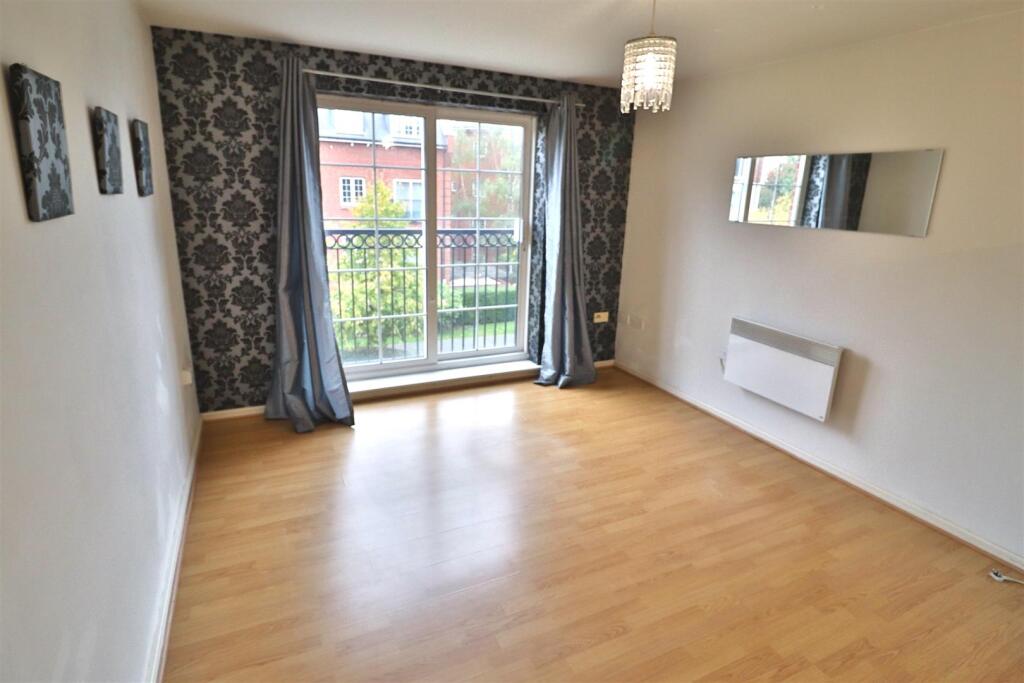 Apartment in Warrington - View 3