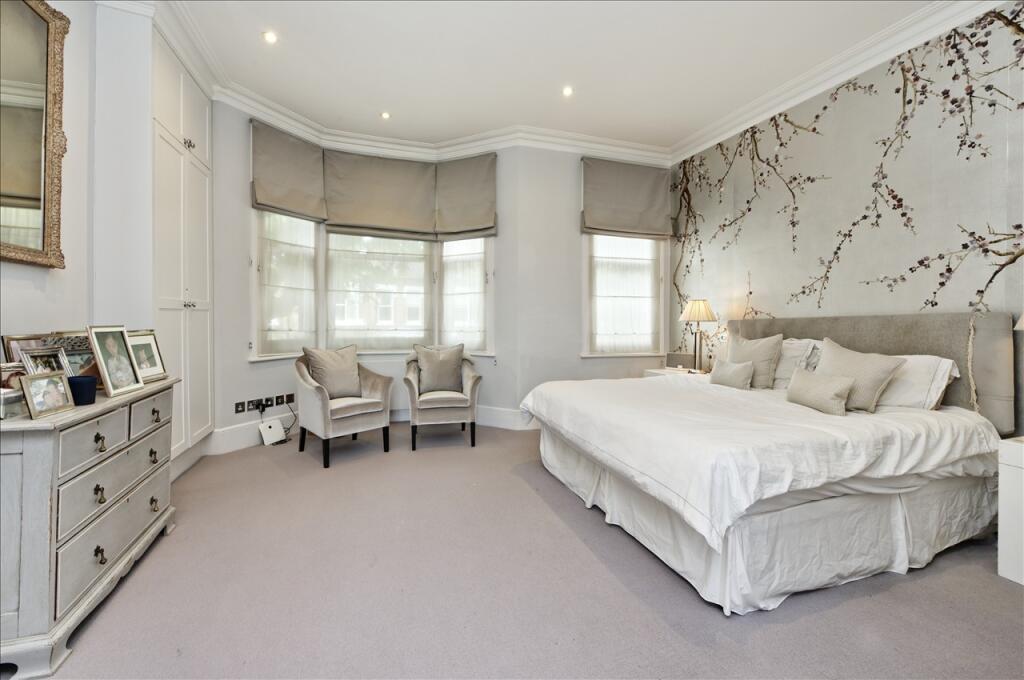 House in London - More