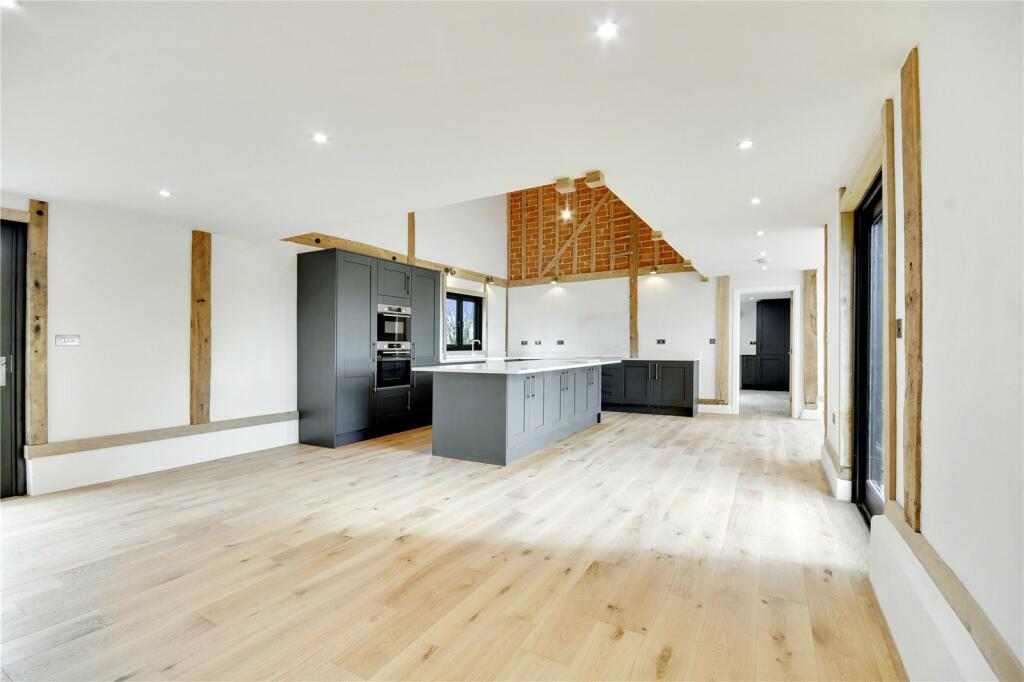 Bakers Farm Lane, Blackmore End, Essex, CM7 photo 3