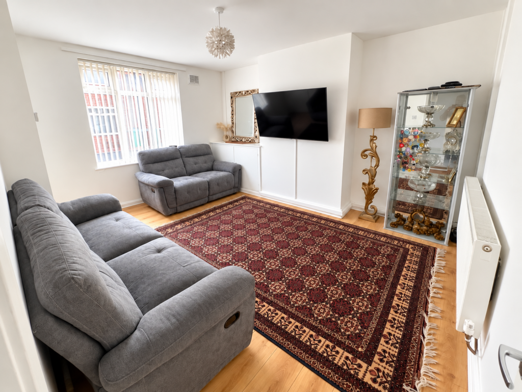House in Nottingham - View 5