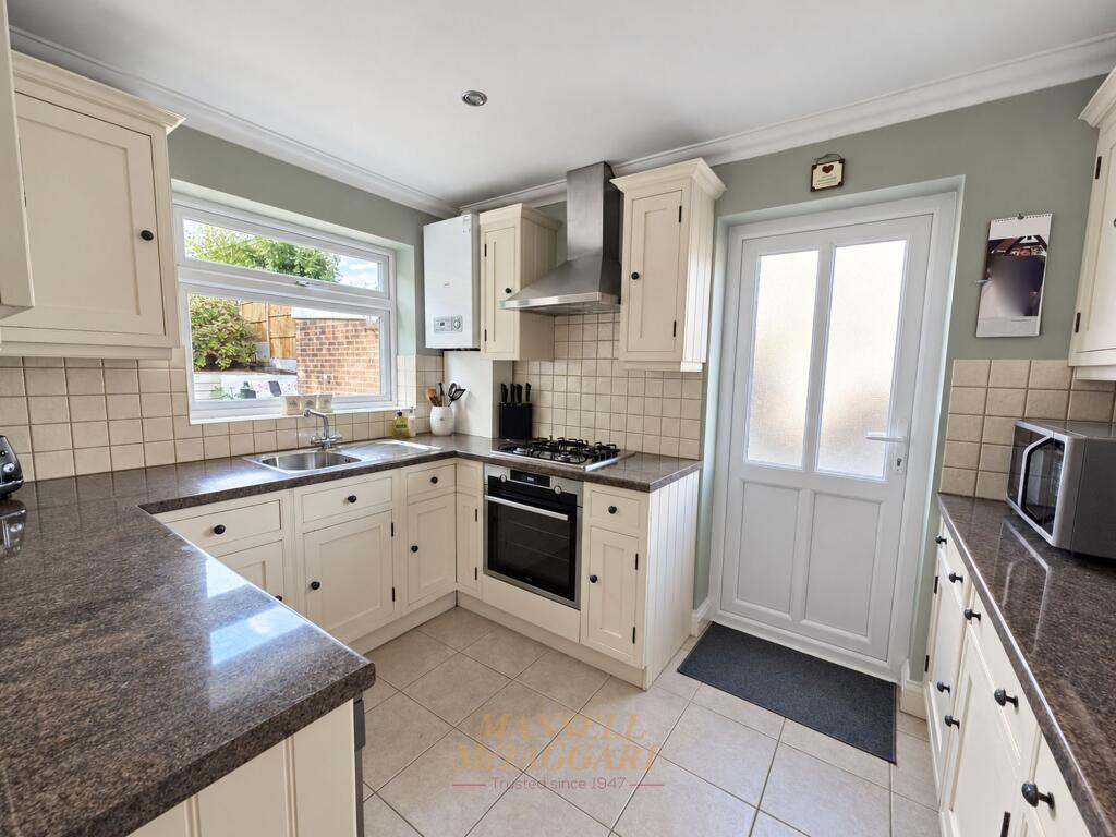 House in Crawley, Worth - View 4
