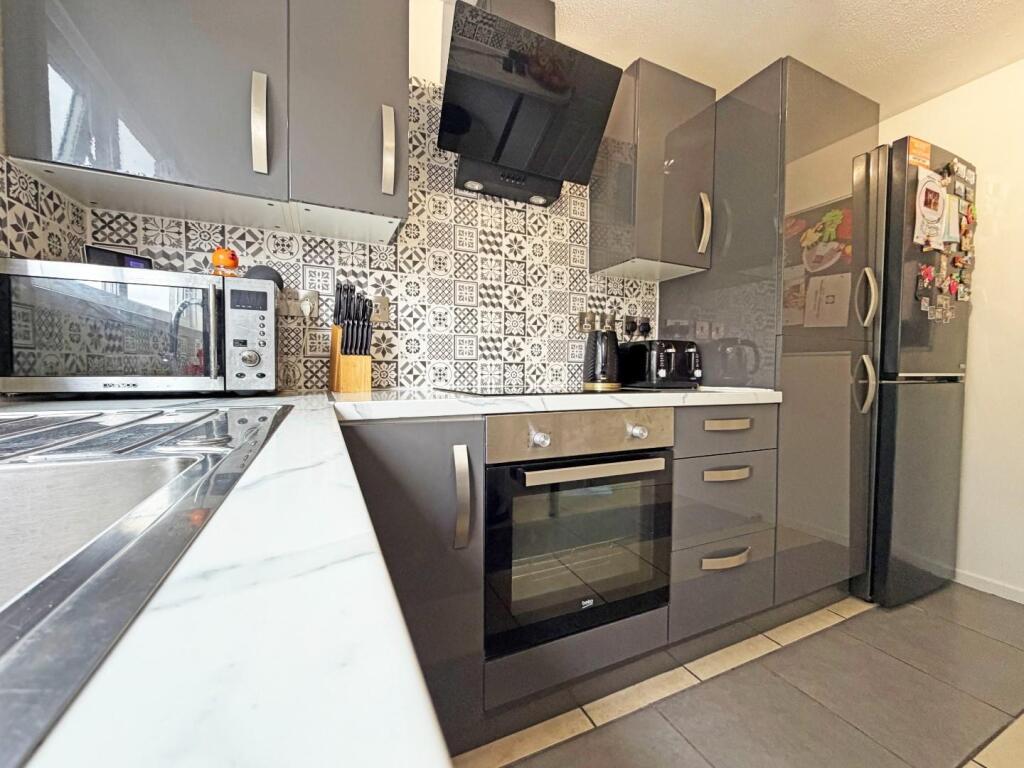 Apartment in Peterborough, Orton Longueville - View 4