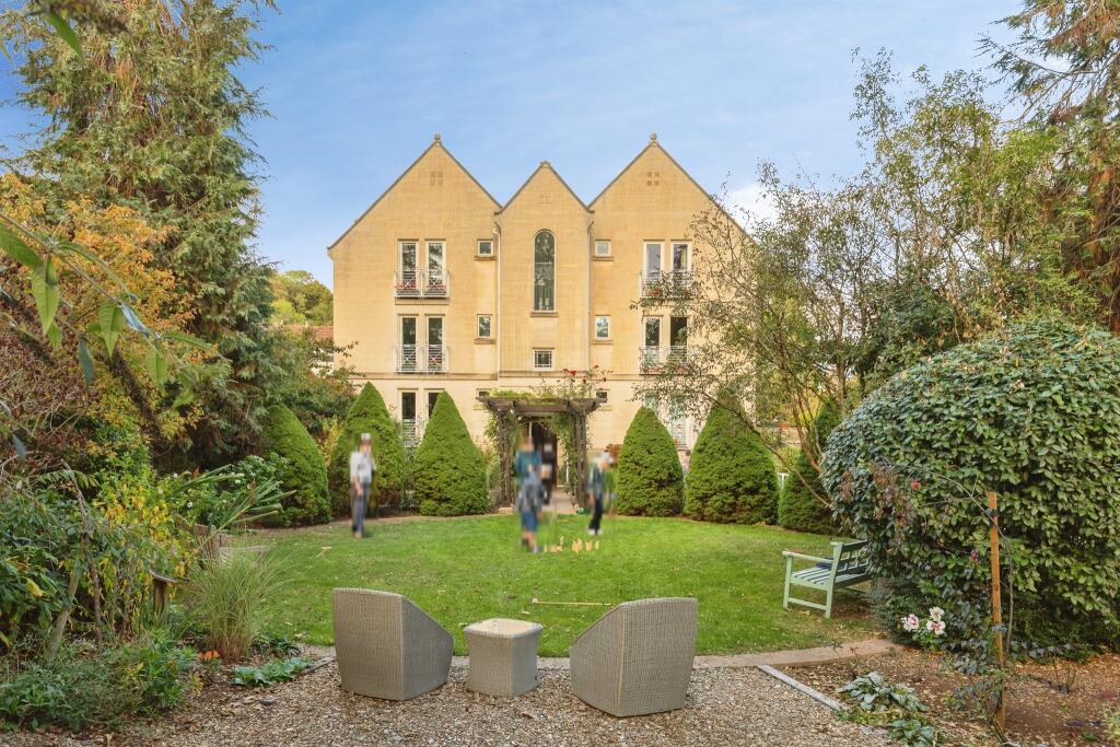 Apartment in Bath