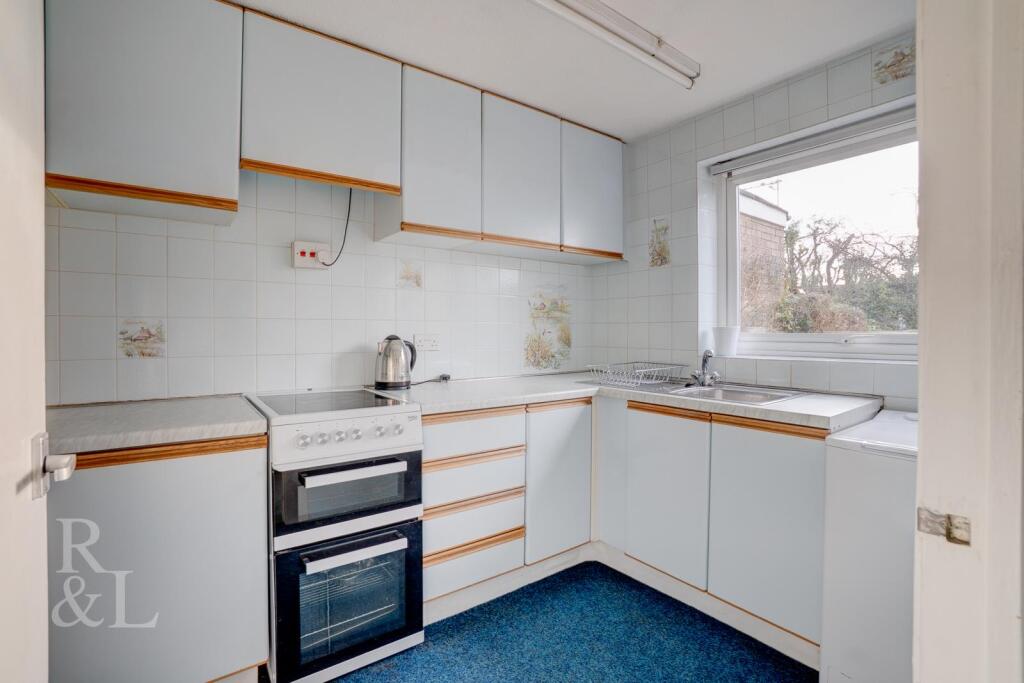 House in Rushcliffe, Keyworth - More