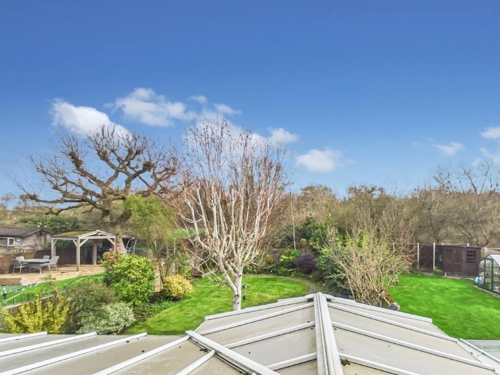 House in Basildon, Queens Park, Billericay - View 2