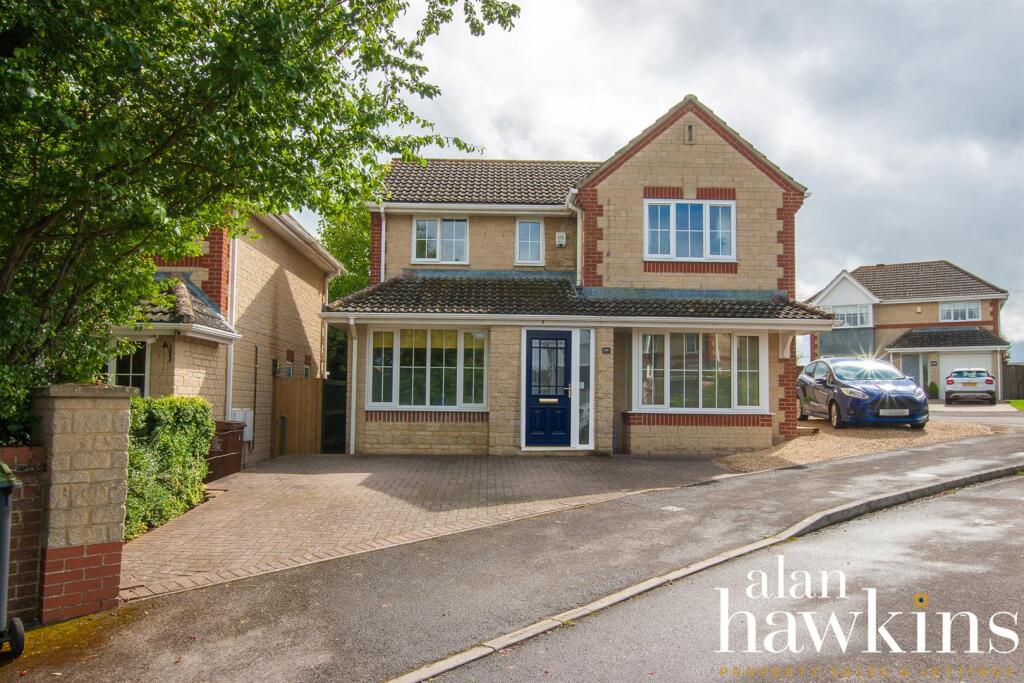 Main image of property: Forge Fields, Lydiard Millicent,