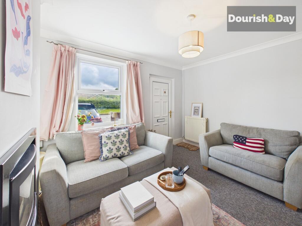 House in Market Drayton, Shropshire - More