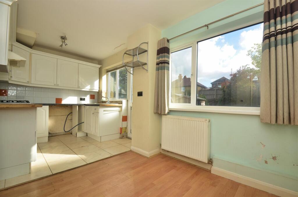 House in Portsmouth - View 3
