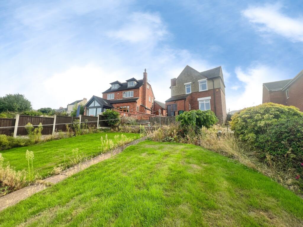 House in Swadlincote, Castle Gresley - View 3