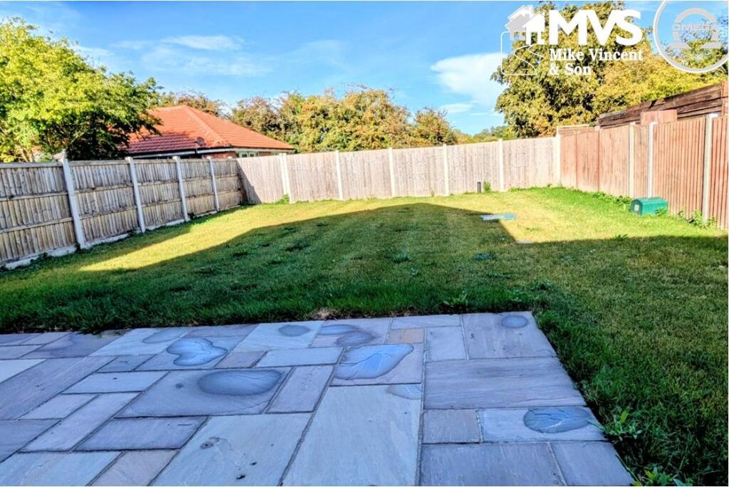 Clotree House, Colchester Road, Thorpe-le-Soken, Clacton-on-Sea photo 2