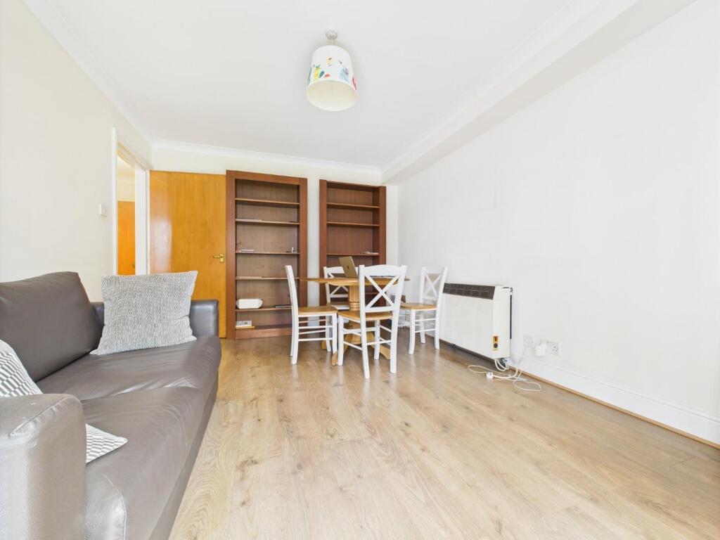East Ferry Road, London - View 2