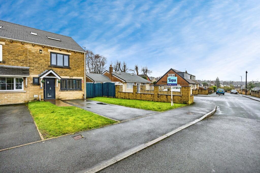 Main image of property: Broadley Close, Halifax, HX2