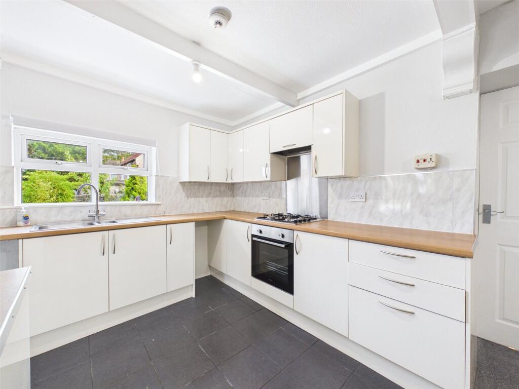 Apartment in Bristol - View 3