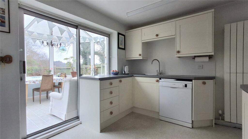 House in Southampton - View 5