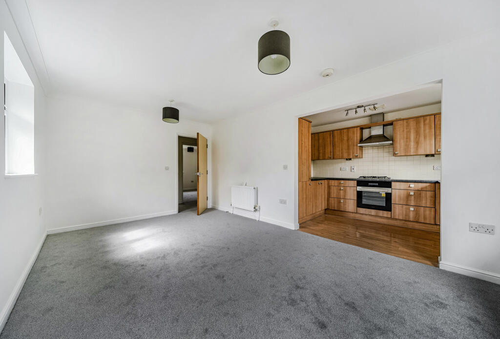 Apartment in Tonbridge - View 4