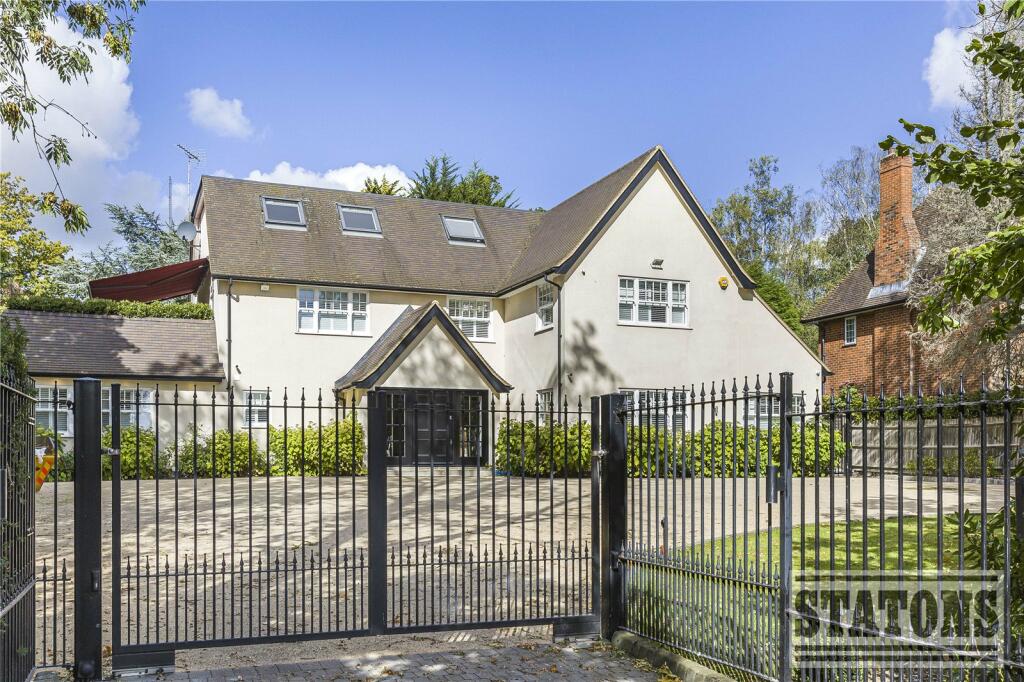 Kentish Lane, Brookmans Park, Hertfordshire, AL9