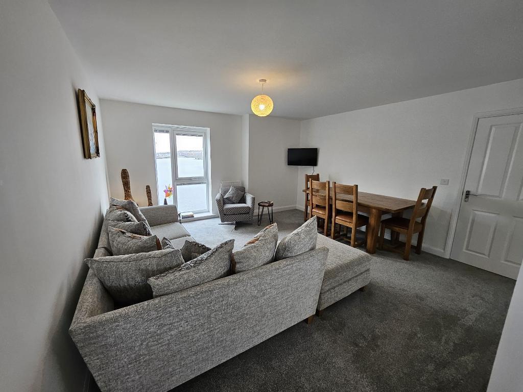 Main image of property: Ffordd Wallace, Woodham Road, Barry, Barry, CF63 4RX