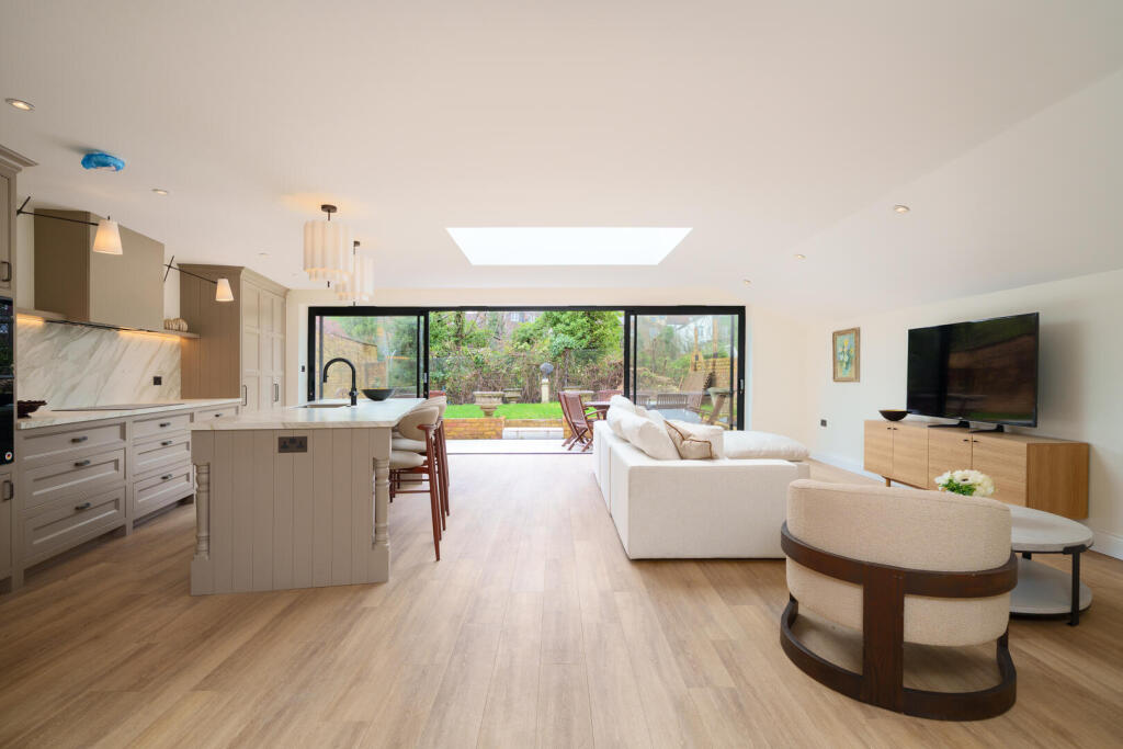 Main image of property: Purves Road, Kensal Rise, London, NW10