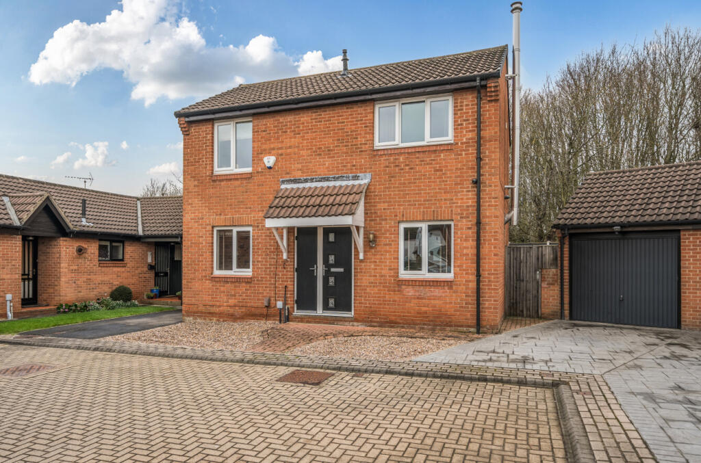 Main image of property: High Bank Approach, Leeds, LS15