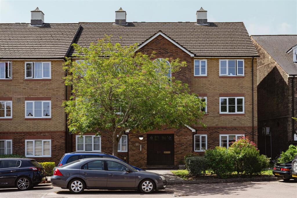 Main image of property: Birkheads Road, Reigate