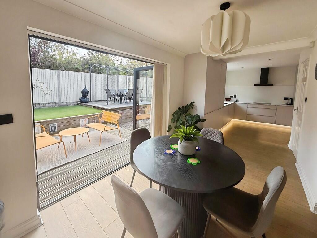 House in Mansfield, Forest Town - View 4