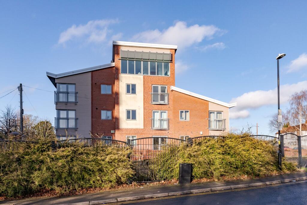 1-bed flat on Drapers Fields, Mandara Point Drapers Fields, CV1, £185,000