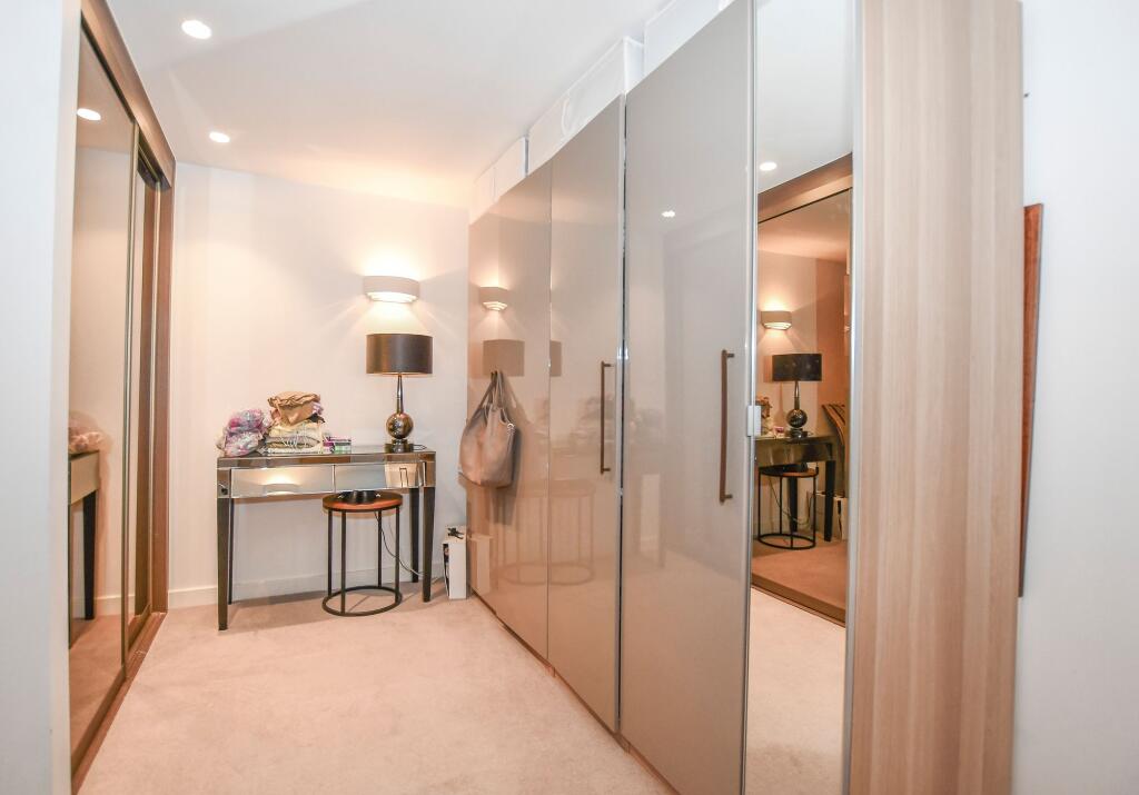 Apartment in St Albans - View 5