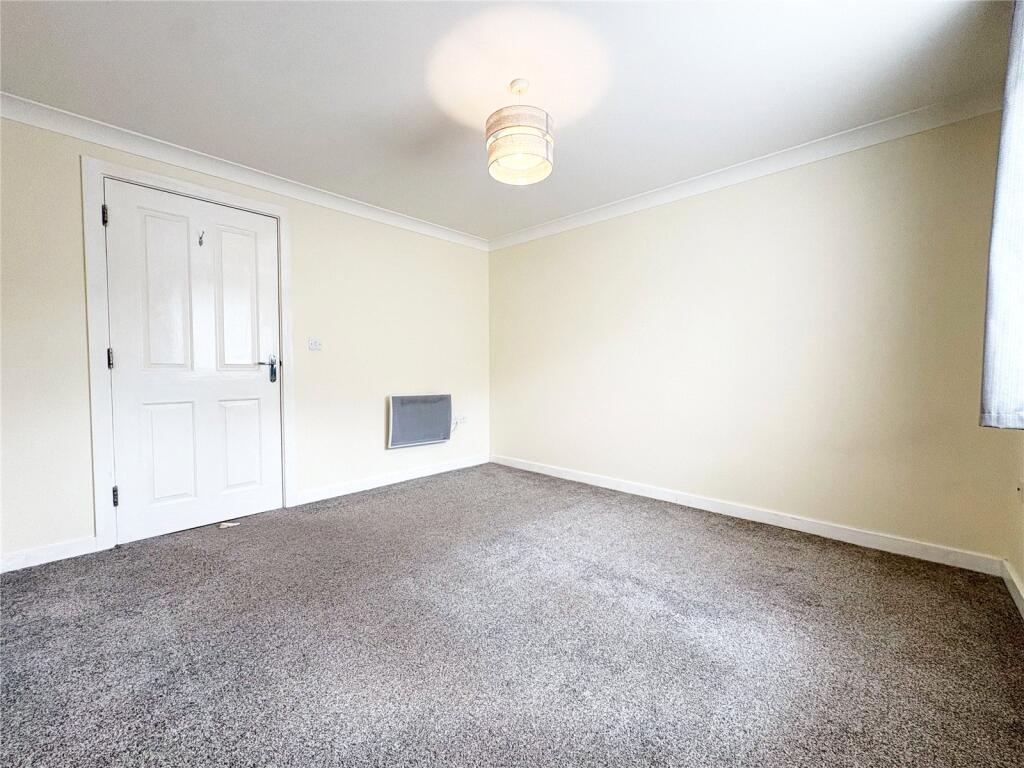 Apartment in Ipswich - View 5