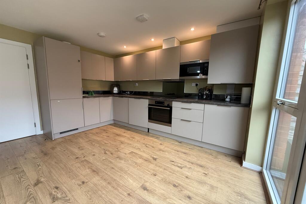 House in Stockport, Gatley - View 5