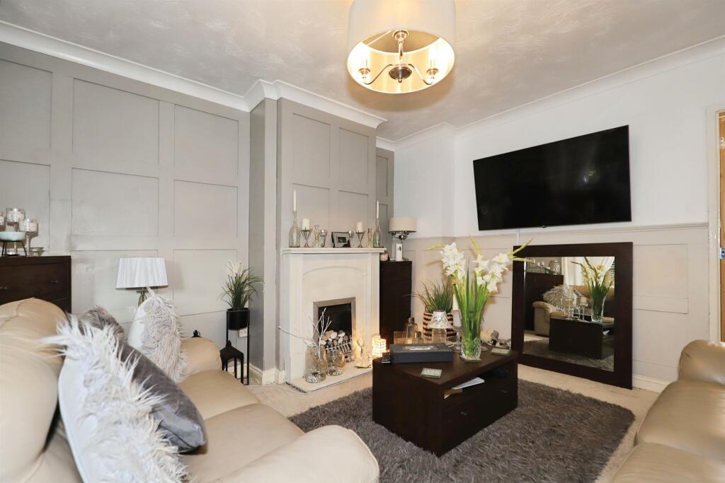 House in Wolverhampton, Low Hill - View 3