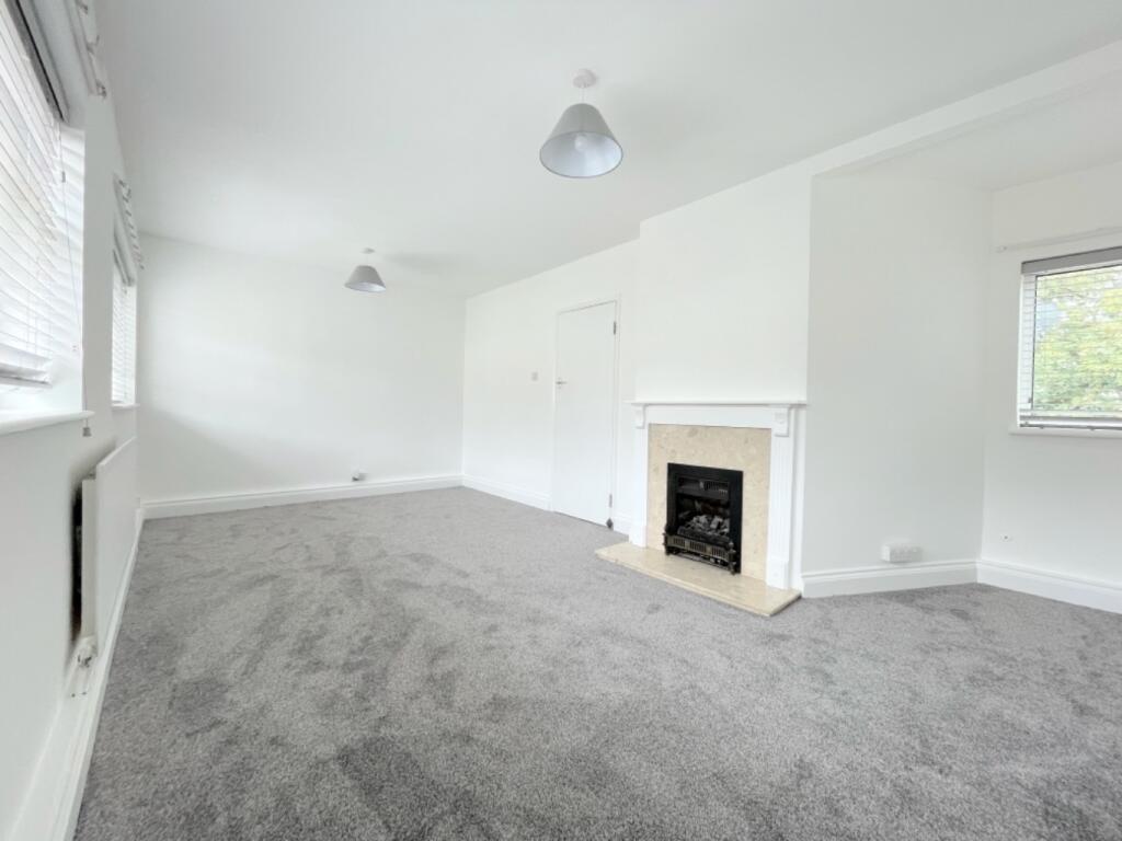 Apartment in Ilford - View 3