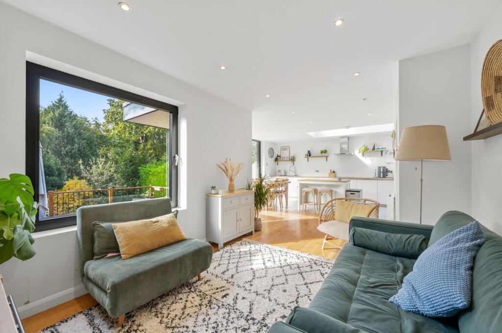 House in Weybridge - More