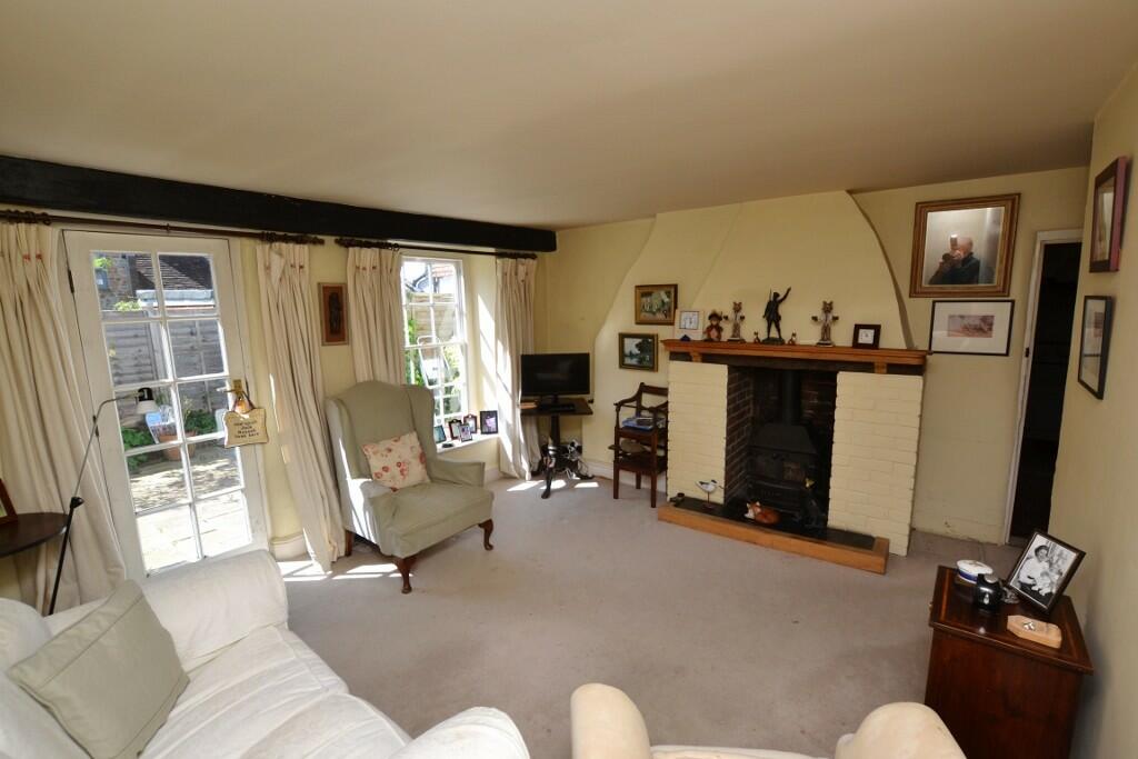 Petworth, West Sussex photo 4