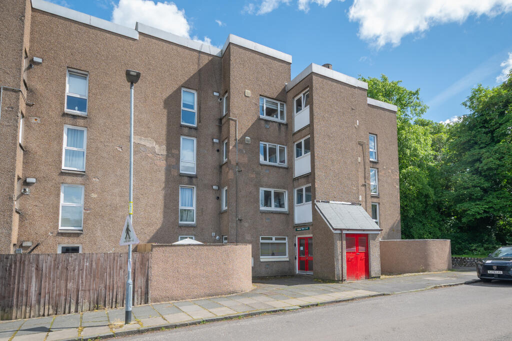 Main image of property: 10 Ivanhoe Road, Greenfaulds, Cumbernauld, North Lanarkshire