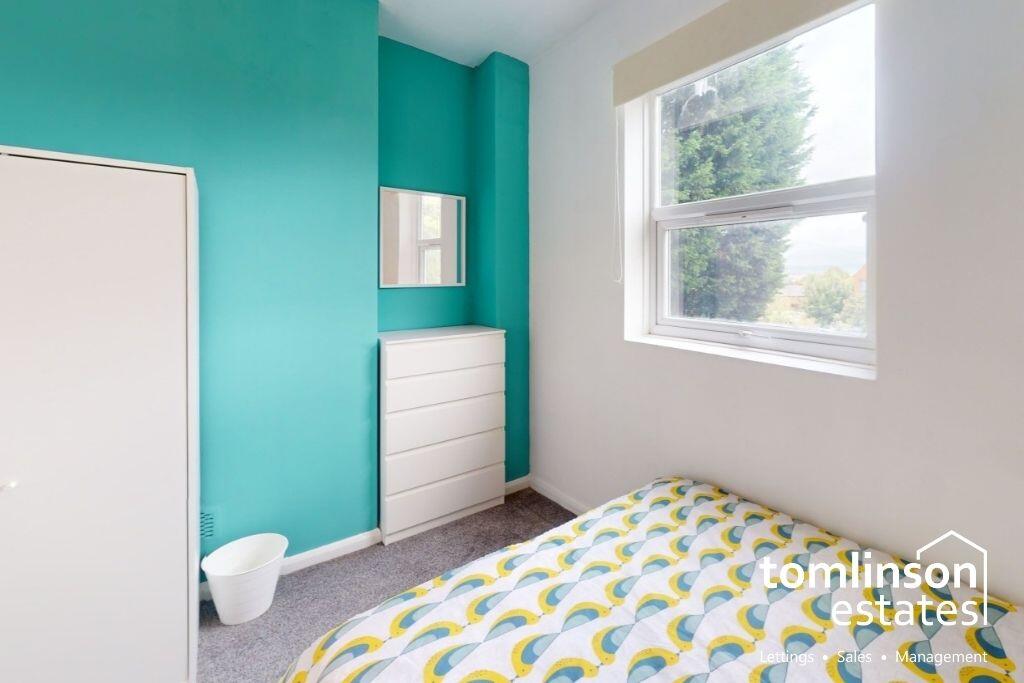 House in Nottingham, Hyson Green - More