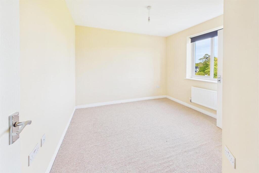 Apartment in Coventry, Stoke Aldermoor - More