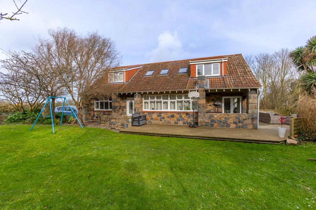 Main image of property: L'Abeurveux, La Villiaze Lane, St Andrew, GY6