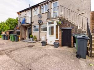 2-bed detached on Fairwood Road, Llandaff, Cardiff, CF5, £110,000