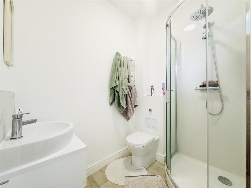 Apartment in Nottingham, Lace Market, St Ann's - View 5