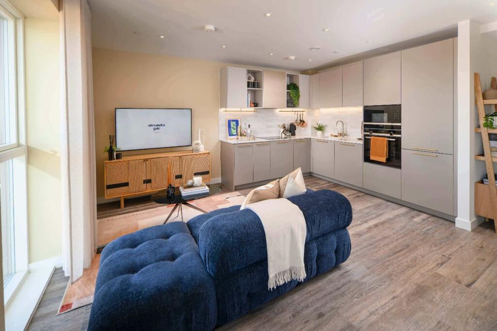 1-bed flat on Cavendish House,  Mary Neuner Road, London, £437,500