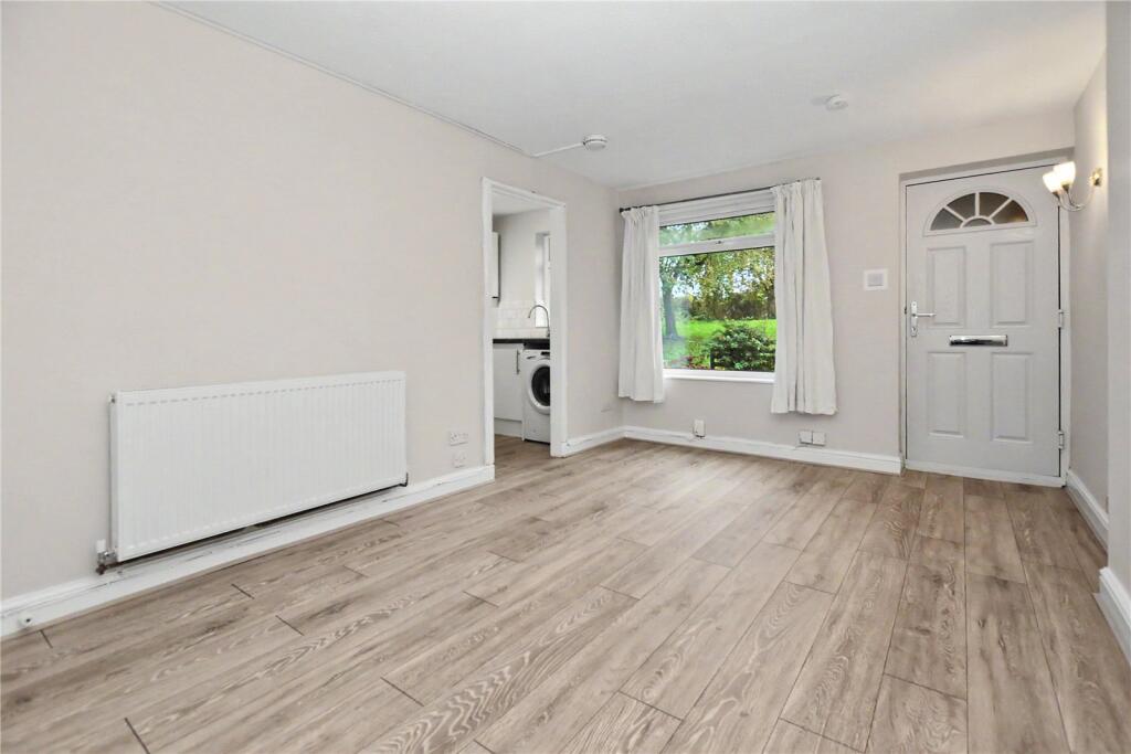 Apartment in Pudsey, Farsley Beck Bottom, Stanningley - View 2