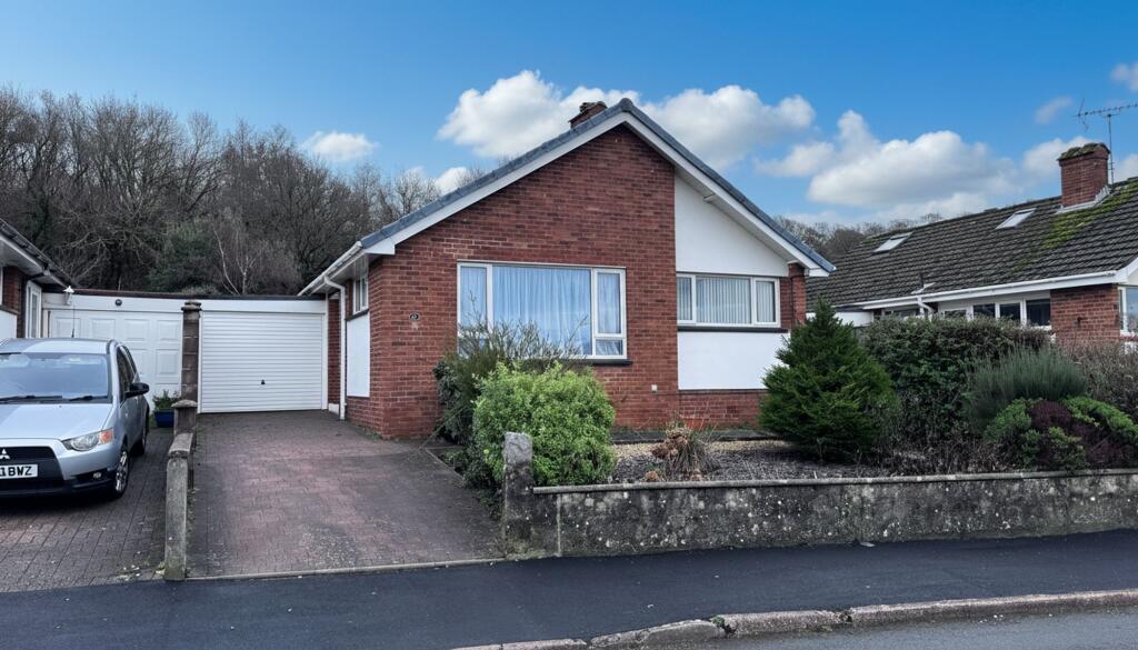 Main image of property: Lyn Grove, Kingskerswell, TQ12