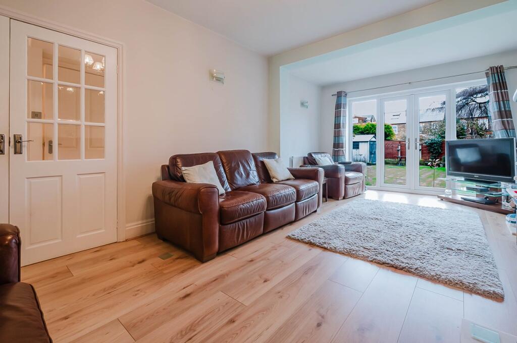 Lonsdale Avenue, Davyhulme, Manchester, M41 – pohled 5