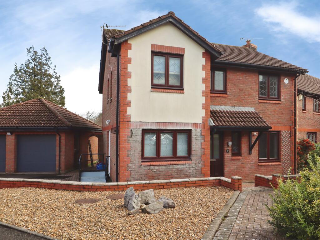 Main image of property: Ffordd-Y-Barcer, Cardiff