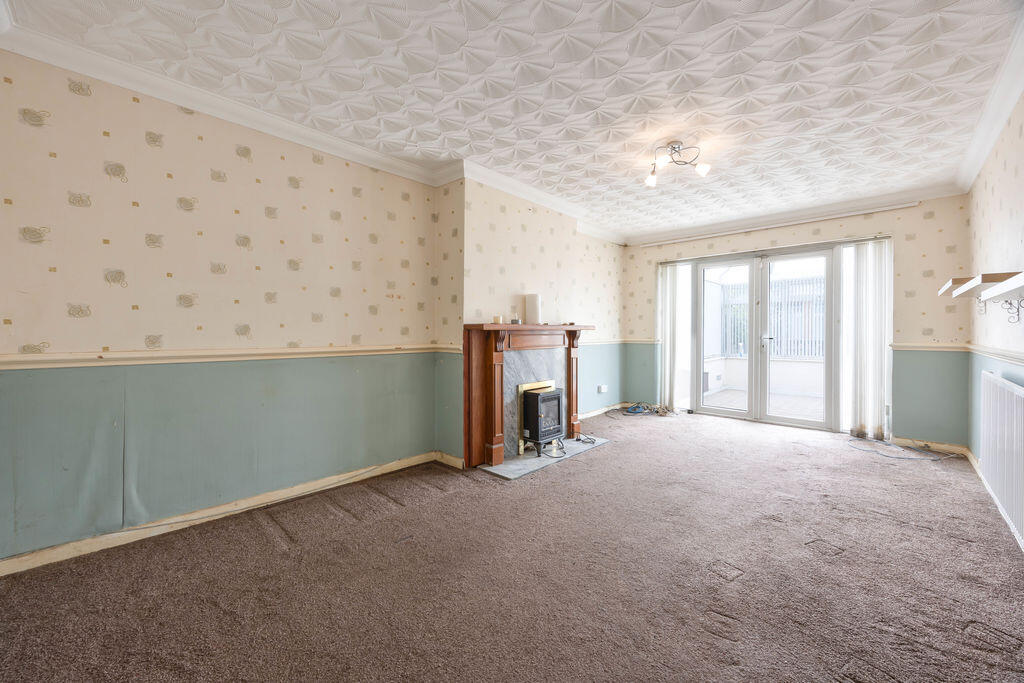 Howden Drive, Wigan photo 2