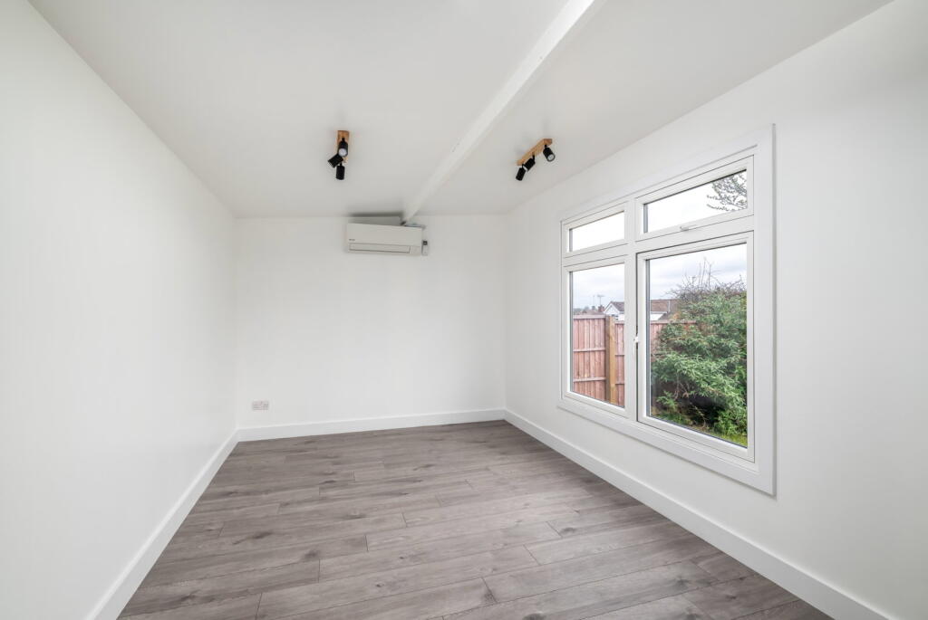 Additional image 44 of Park Rise Close, Harpenden, Hertfordshire, AL5 3AW