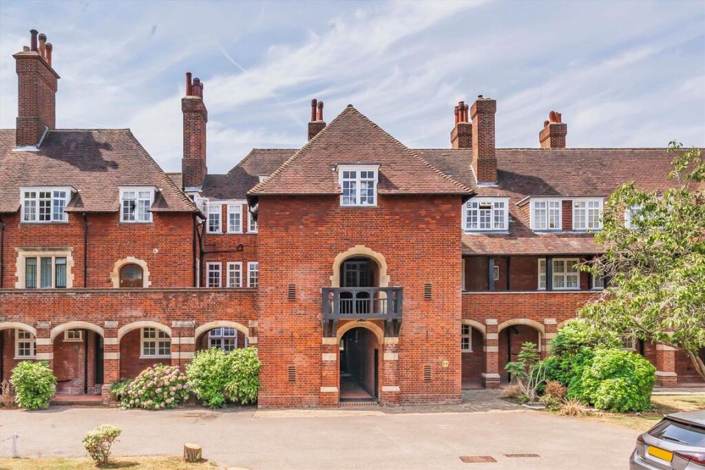 Main image of property: Meadway, Hampstead Garden Suburb