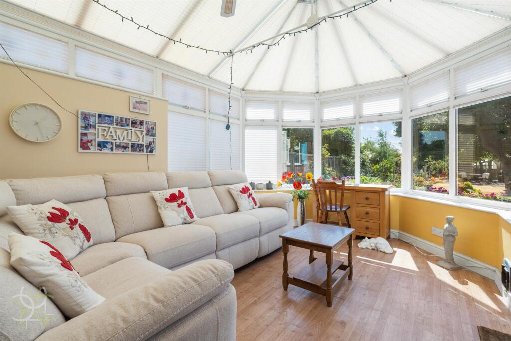 House in Evesham, Bengeworth - More