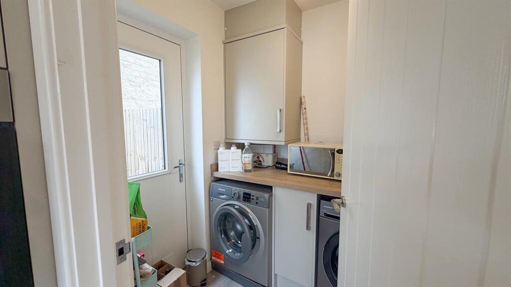 House in Bradford, Silsden - More