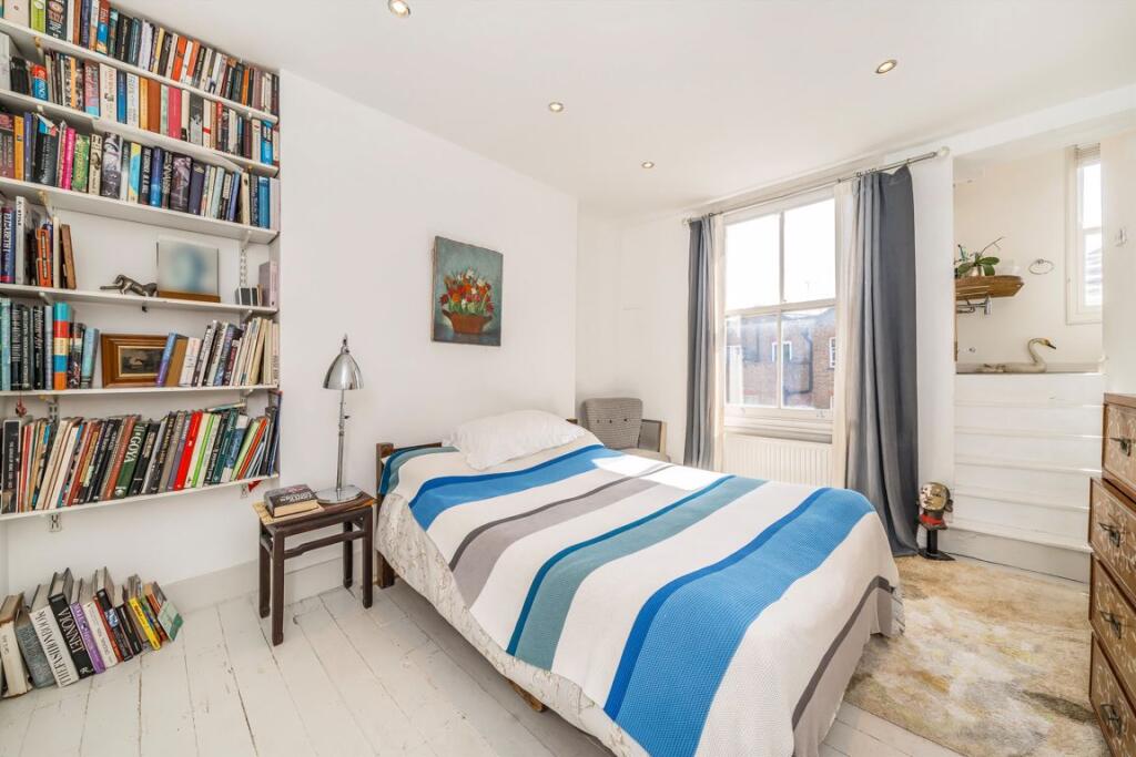 Apartment in London - More